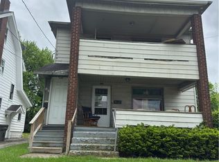 131-133 E Ravenwood Ave, Youngstown, OH 44507
