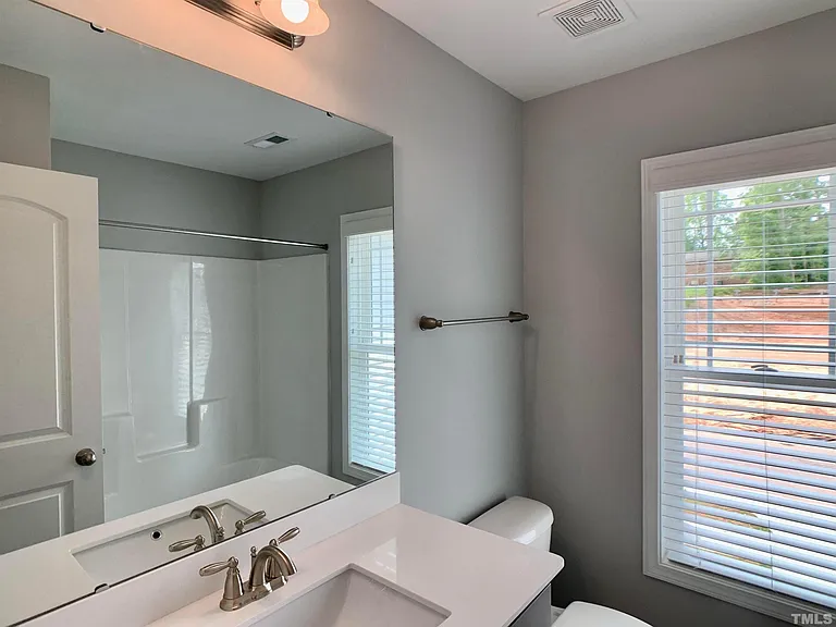 141 Diploma Dr — Photo 16