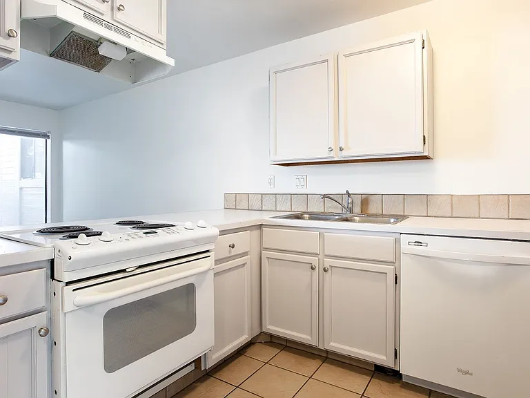 1660 Upper Ironhorse Loop #G5 — Photo 7