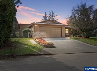 18530 SE Mill St, Portland, OR 97233