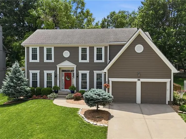 5007 W 157th Pl, Overland Park, KS 66224