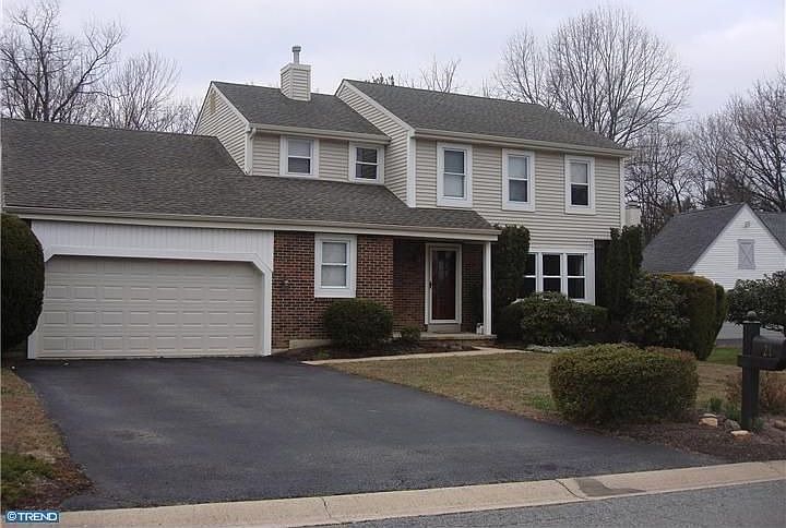 1st image of 21 Wimbledon Ct