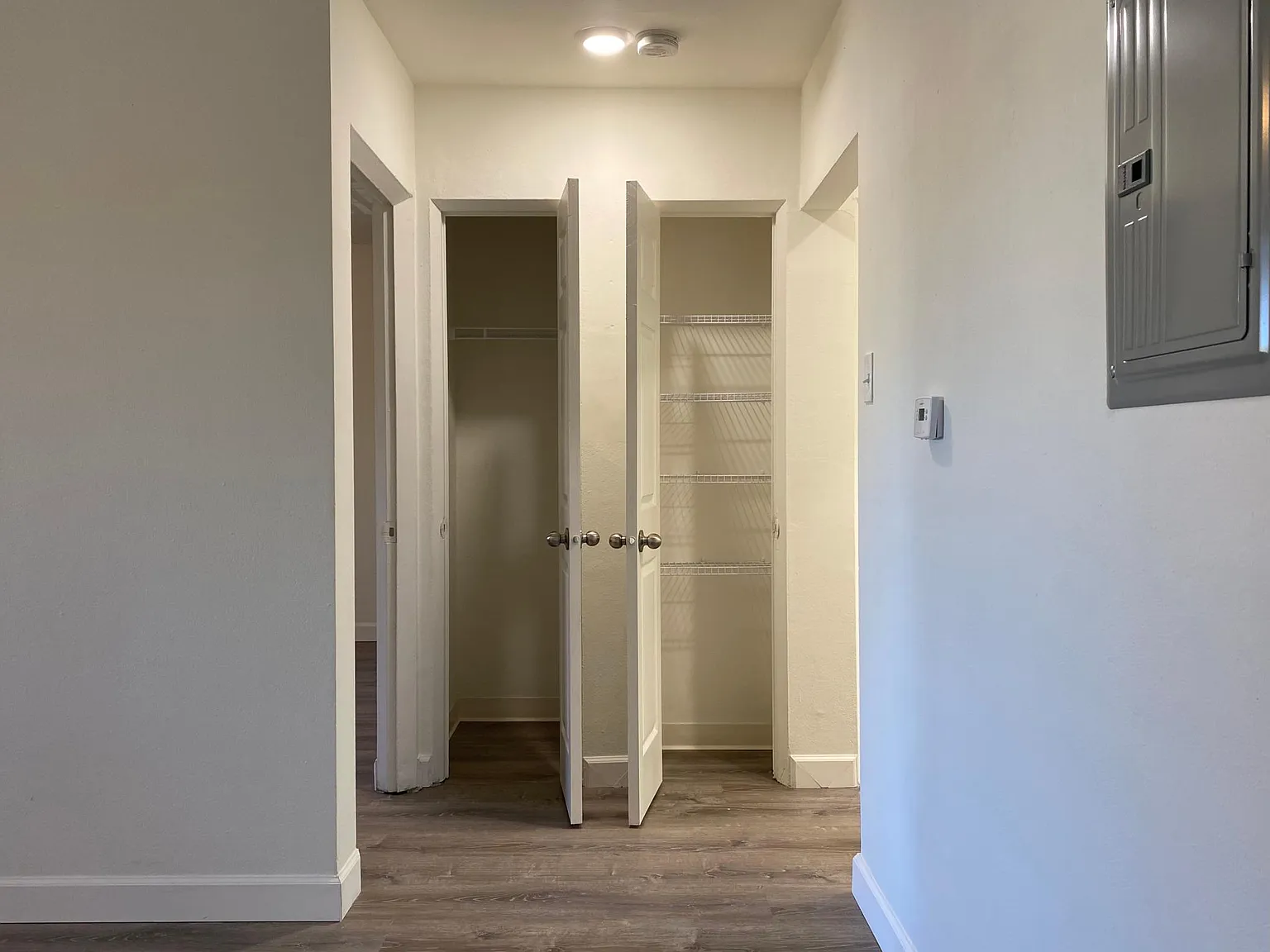 2 bed, 900 sqft, $1,125 — Photo 2