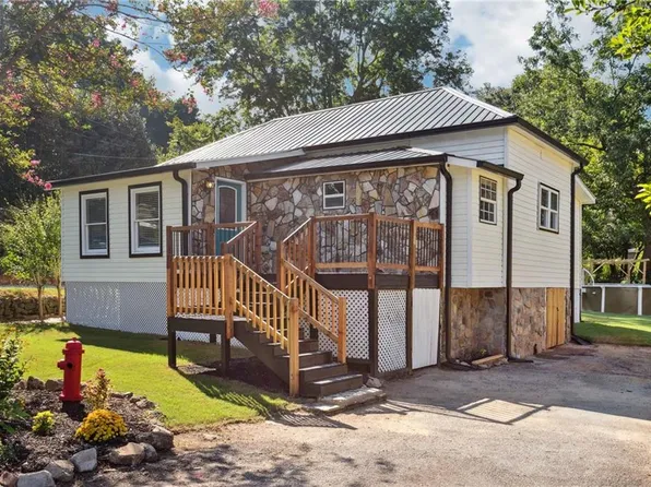 1585 Church St NE, Conyers, GA 30012