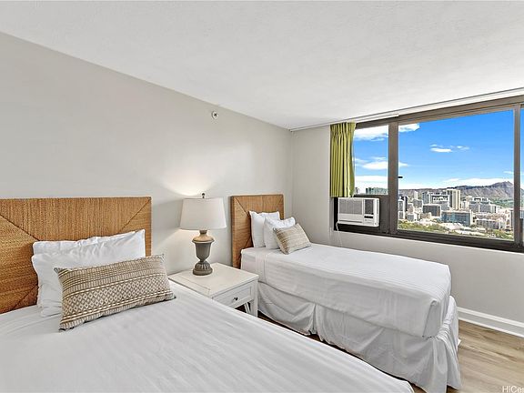 Master Bedroom with Diamond Head Views, with its own AC and Master bathroom and walk-in closet