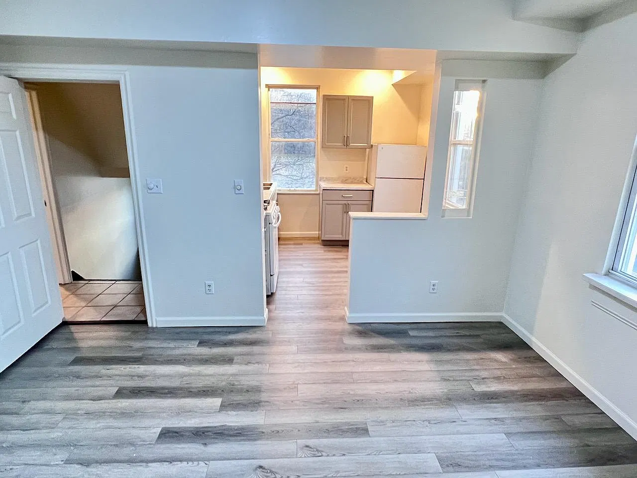 274 Emming St — Photo 3