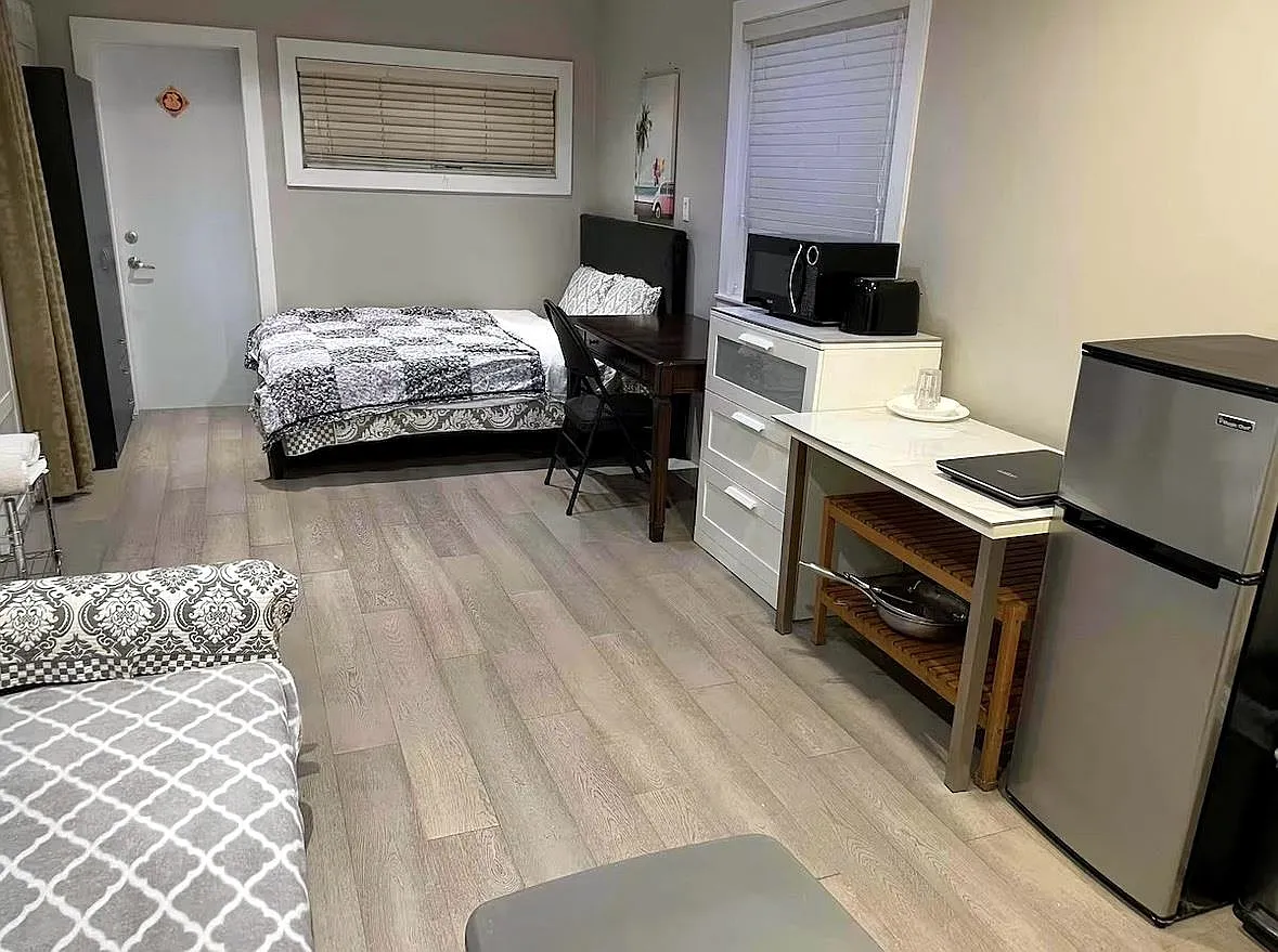 1 bed, 400 sqft, $1,500 — Photo 1