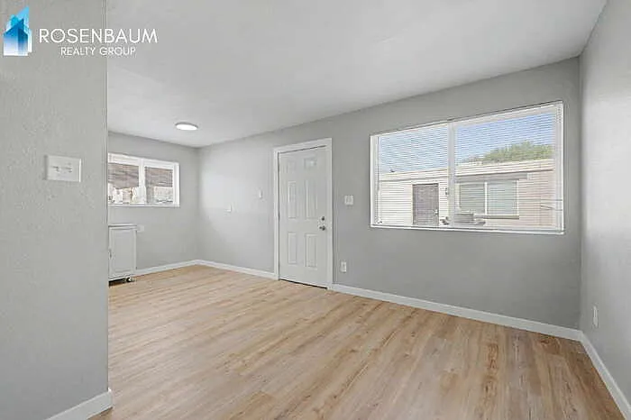 1 bed, 1.0 bath, 500 sqft, $945 — Photo 4