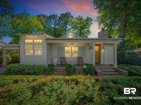 202 Orange Ave, Fairhope, AL 36532