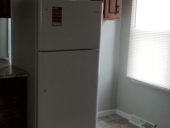 2nd image of 3208 Chestnutdale Ave