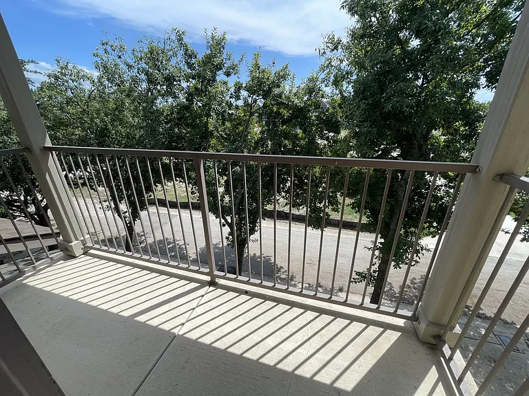 510 Refugio St — Photo 11
