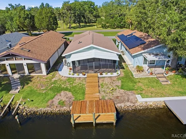 11625 W Riverhaven Dr, Homosassa, FL 34448