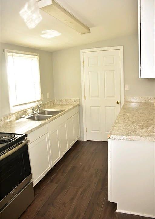 1st image of 1622 Prentis Ave #B