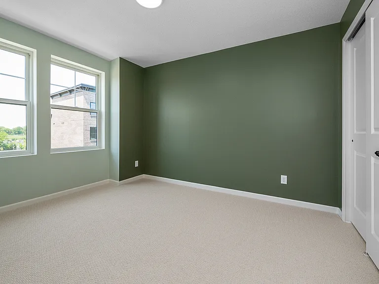 848 Woodlawn Ave — Photo 10