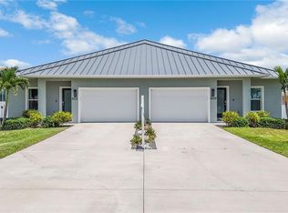 605/609 107th AVE N, NAPLES, FL 34108