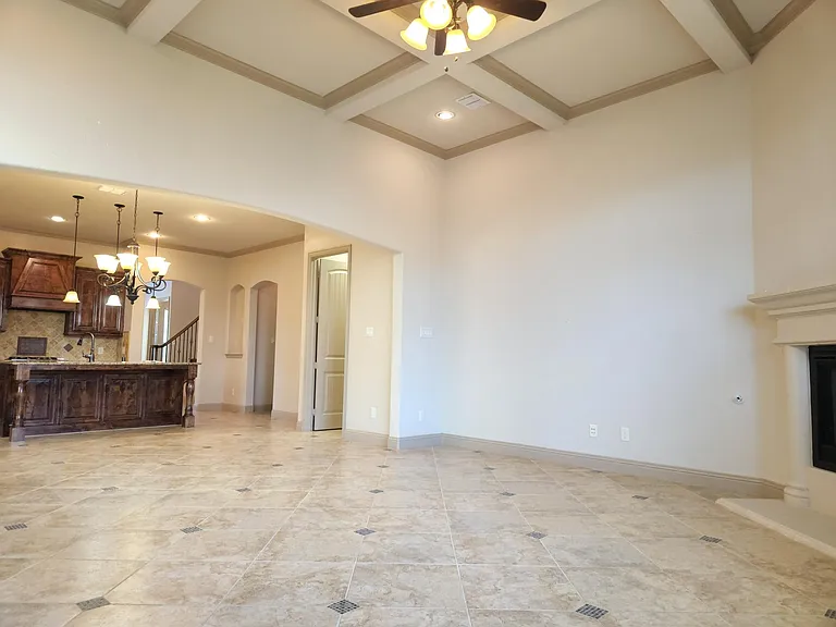 1016 Taylor Dr — Photo 9