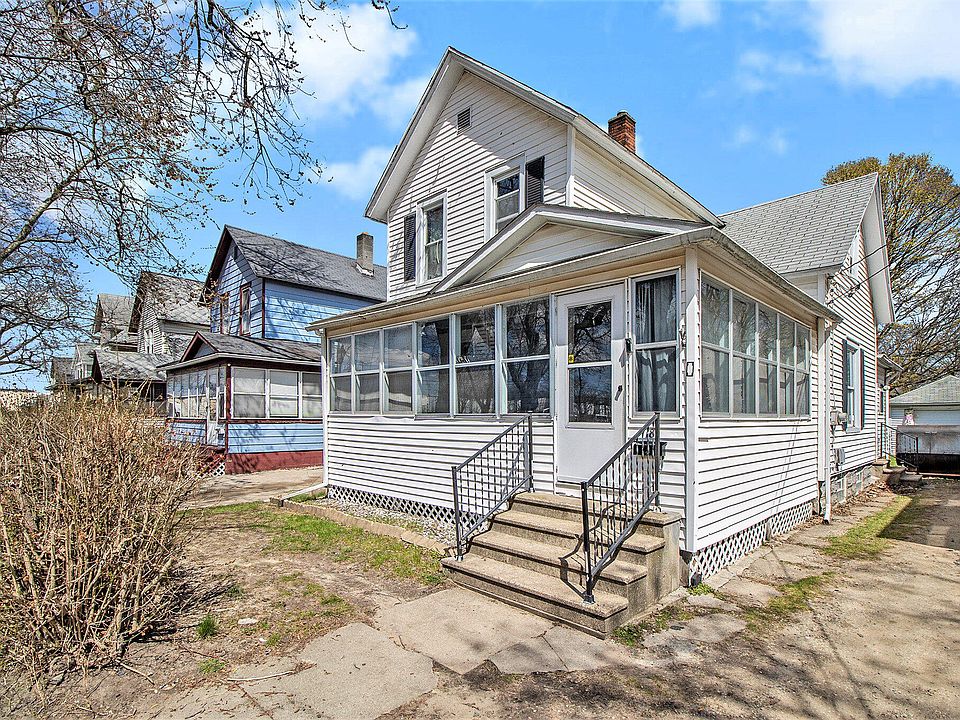 1st image of 718 Harrison St