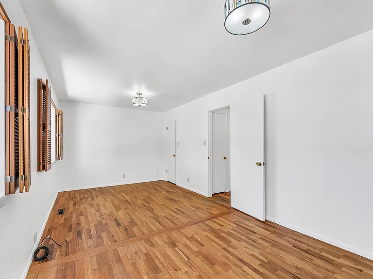 965 Beldon Way — Photo 3