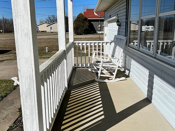 2nd image of 1077 Township Road 803