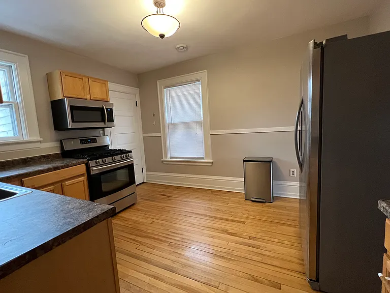 1346 Morrison St #2 — Photo 10