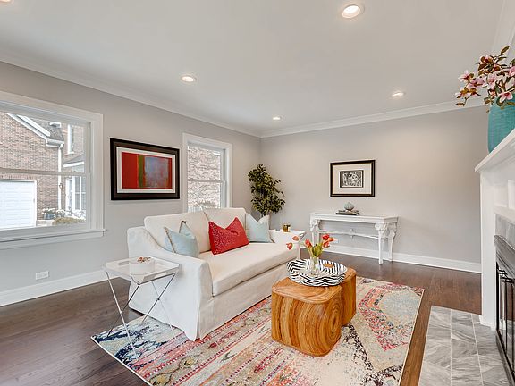 4th image of 2218 Walters Ave