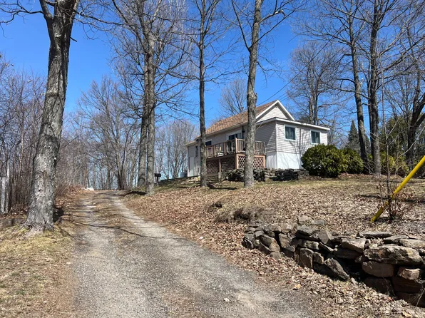 738 Airport Rd, North Bay, ON P1C 1A2