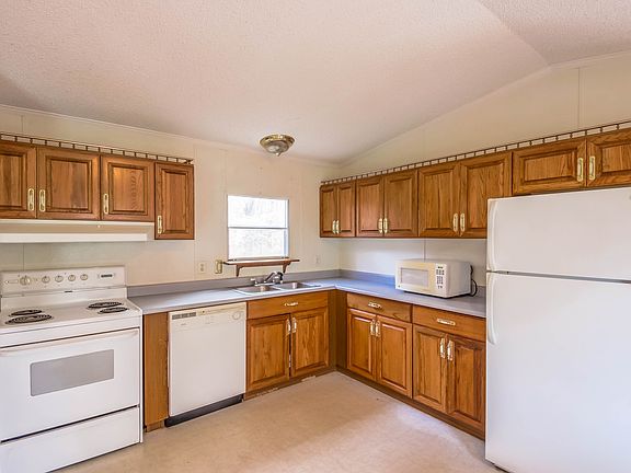 3rd image of 110 Wild Cherry Dr