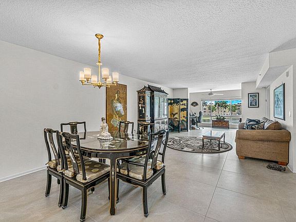 4th image of 12547 Imperial Isle Drive S #306
