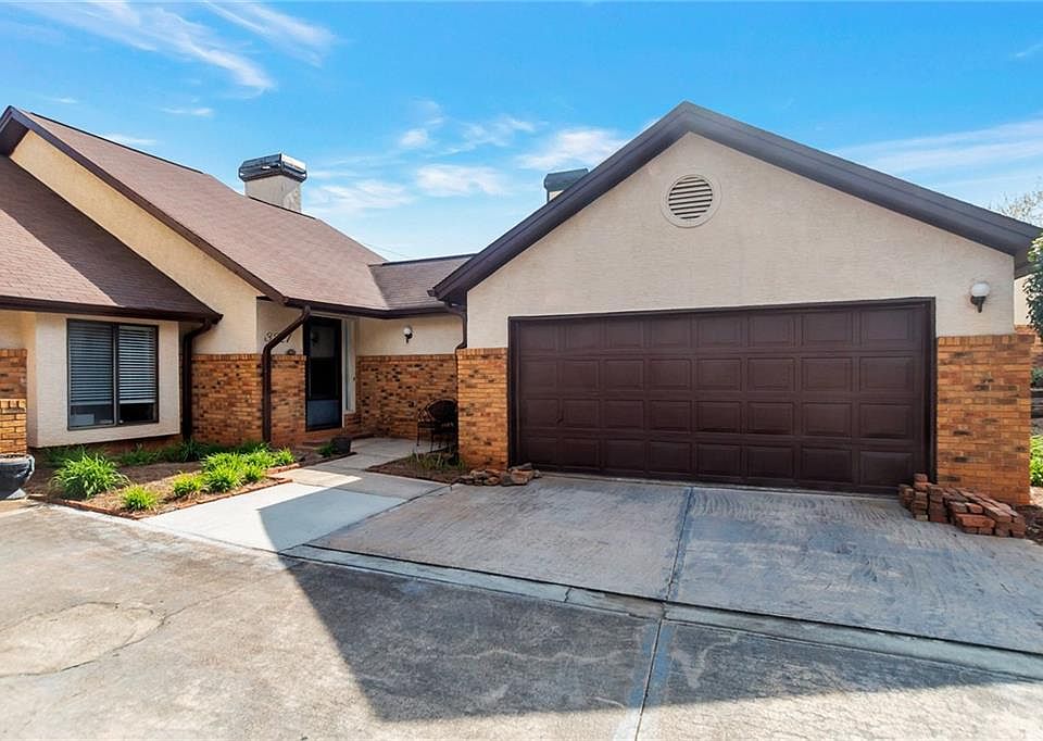 1st image of 3221 Salem Cove Way SE