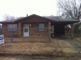1015 9th St, Claremore, OK 74017