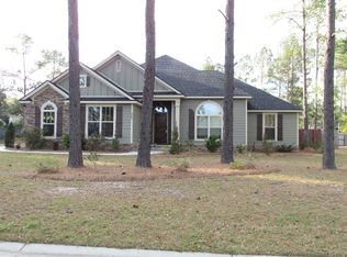 523 Cottonwood Cv, Hahira, GA 31632