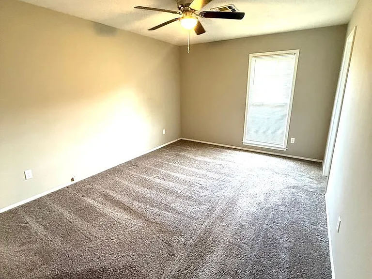 349 Harvard Rd — Photo 18