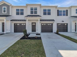 1844 Streamsong Dr, Murfreesboro, TN 37127