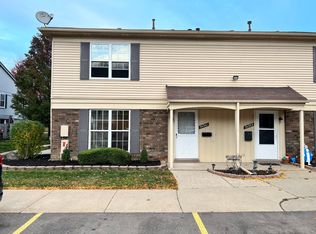 34301 Garfield Cir, Fraser, MI 48026