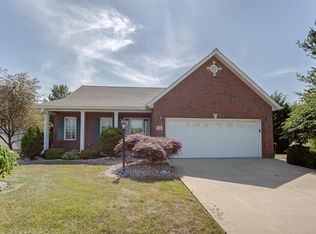 5238 Willis Ave, Godfrey, IL 62035