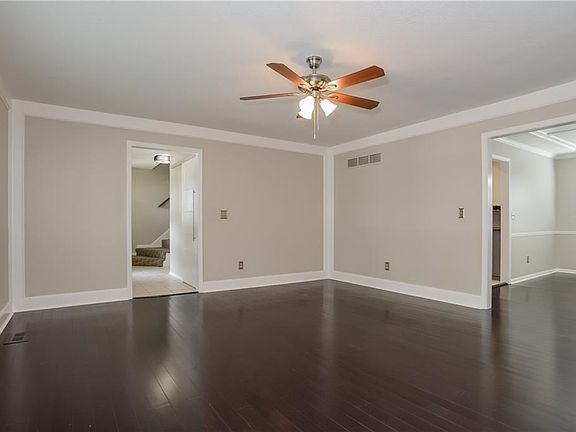 3rd image of 14711 S Arapaho Dr