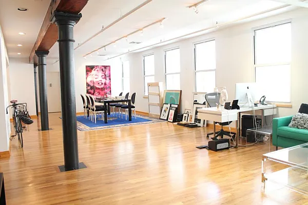 Rented by Level Group | media 11