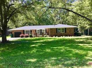 214 Smith St, Hartwell, GA 30643