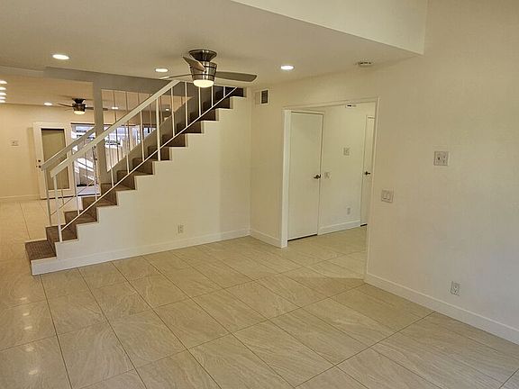 3rd image of 6032 Montecito Dr Unit 5