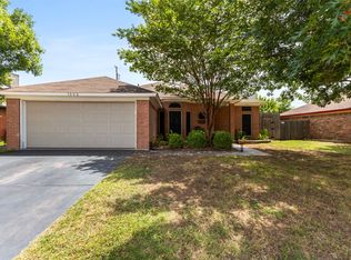 1006 Park Place Blvd, Midlothian, TX 76065