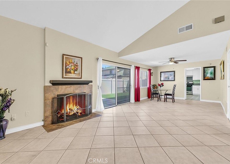 1st image of 681 Parkview Dr