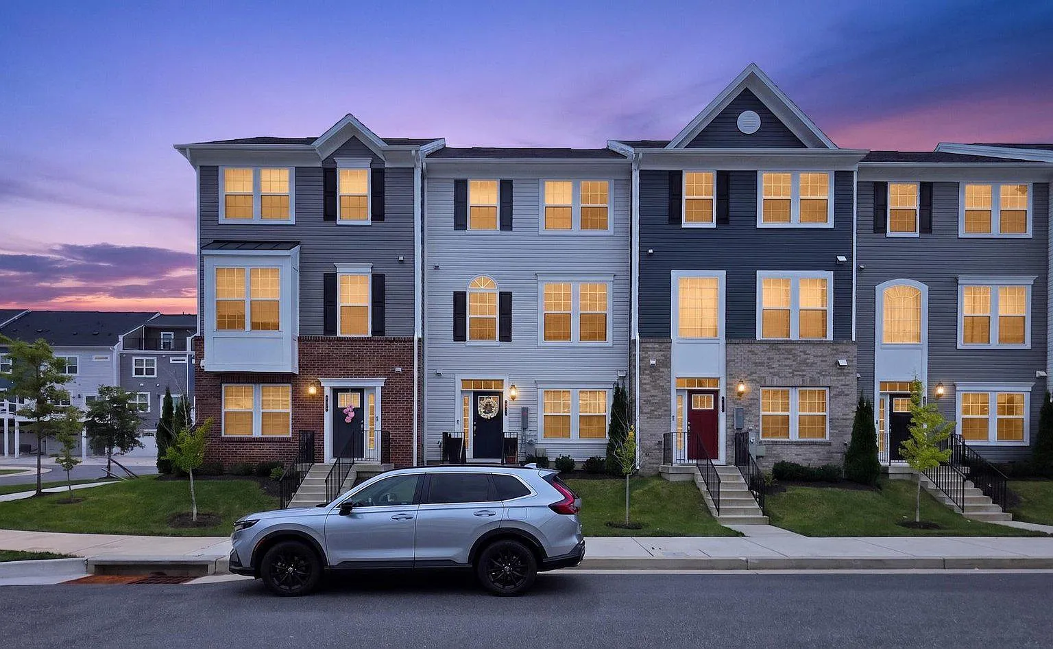 3 bed, 4.0 bath, 1700 sqft, $2,950 — Photo 1