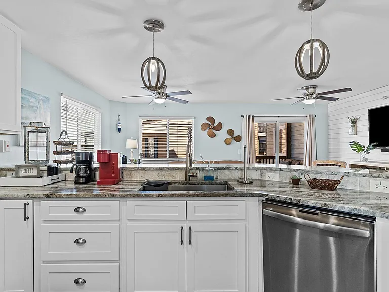 1412 Canal Dr #A — Photo 15