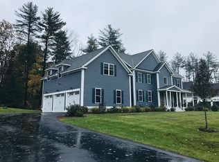 4 Hummingbird Ln, Salem, NH 03079