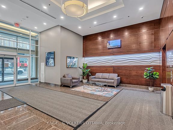 3rd image of 238 Besserer St #811