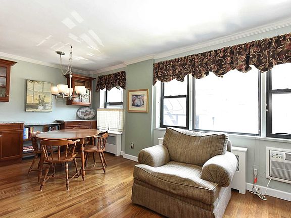 5th image of 3 Birchwood Ct APT 2N