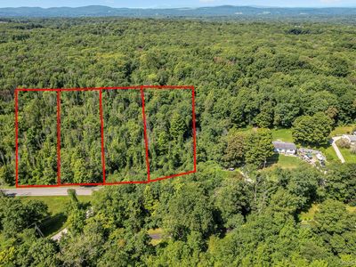 151 S Quaker Lane, Hyde Park, NY, 12538