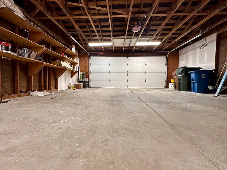 27 Bridgewater Way — Photo 36