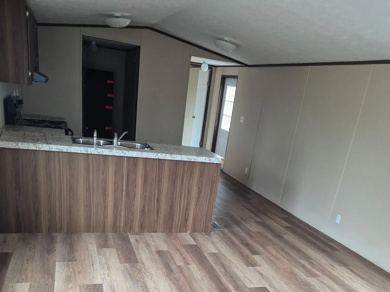 3 bed, 1088 sqft, $1,025 — Photo 4