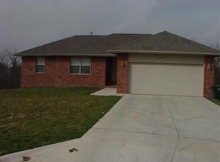3809 W Greenway Dr, Springfield, MO 65807